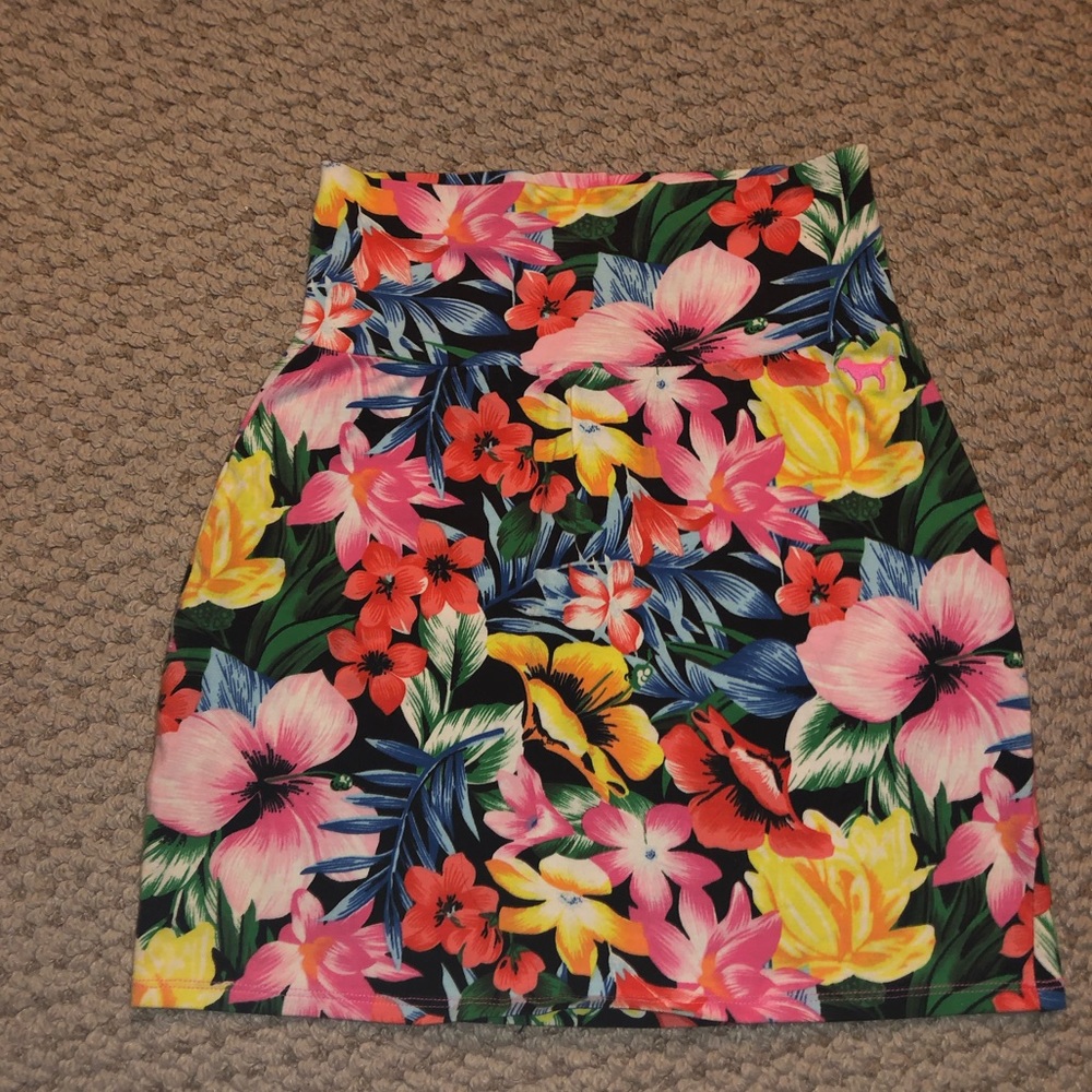 PINK Victoria Secret Bodycon skirt - Picture 1 of 4
